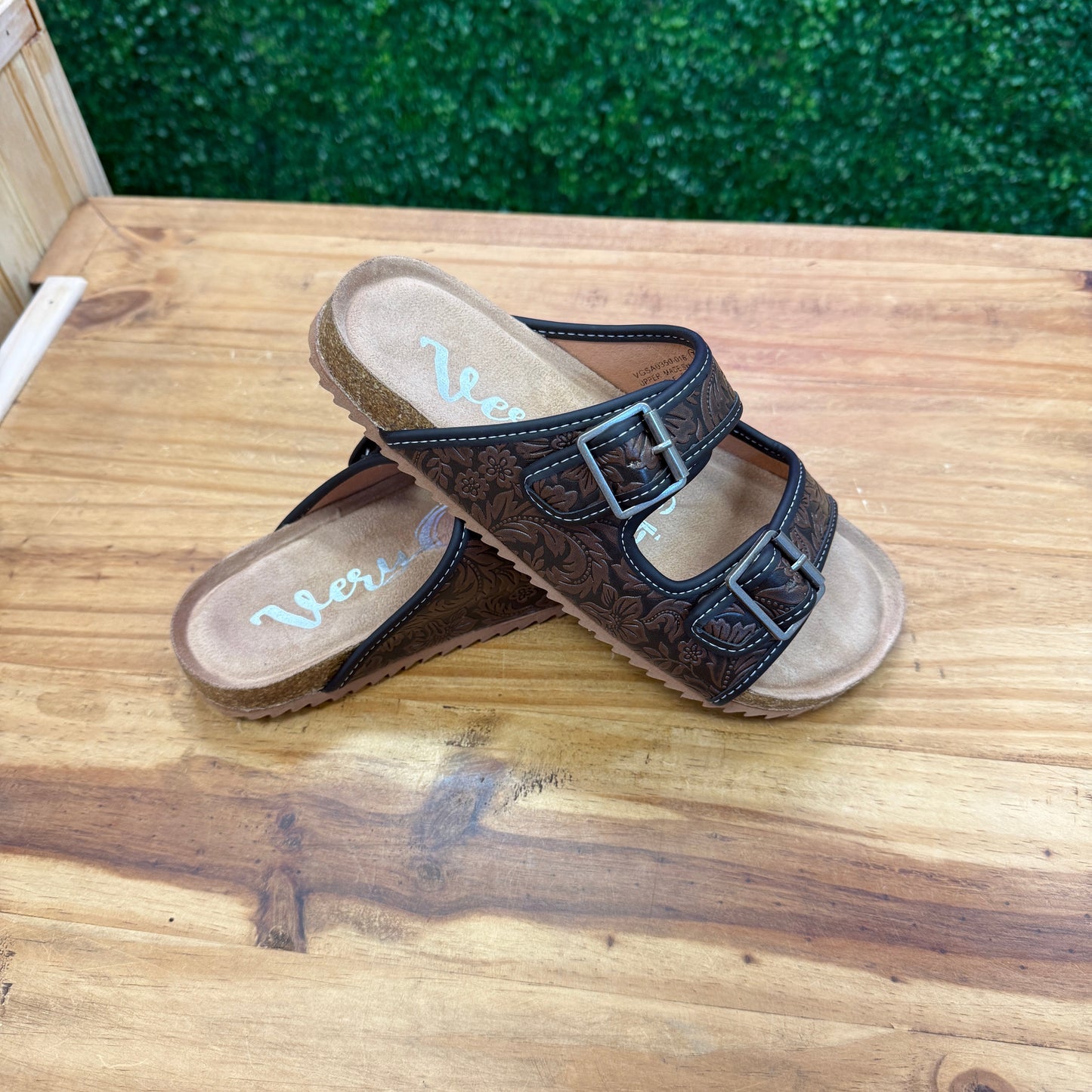 Very G Tooled Sandals-Chocolate