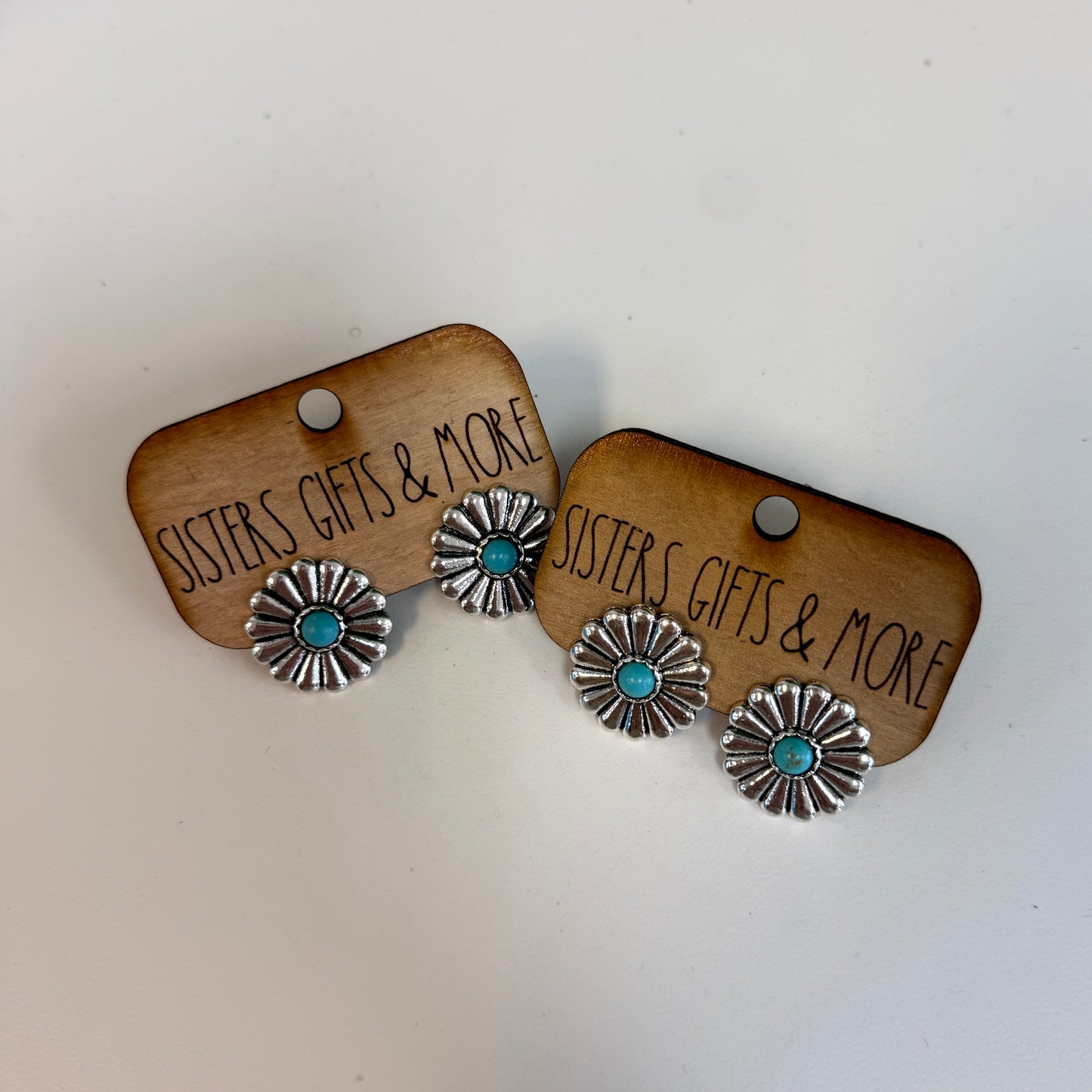 Turquoise Stone on Silver Flower